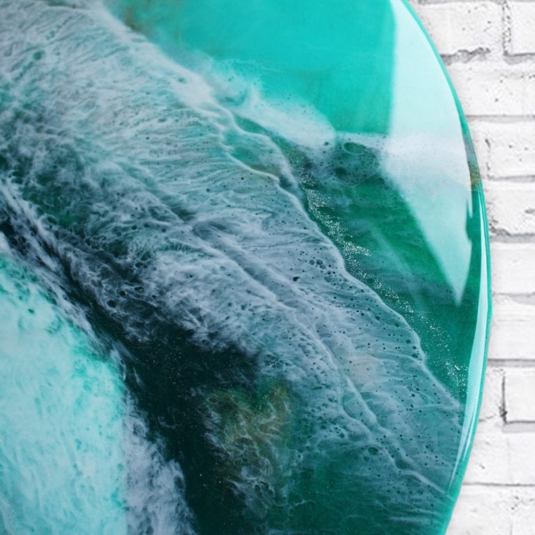 Emerald Ocean resin reflection shiny details